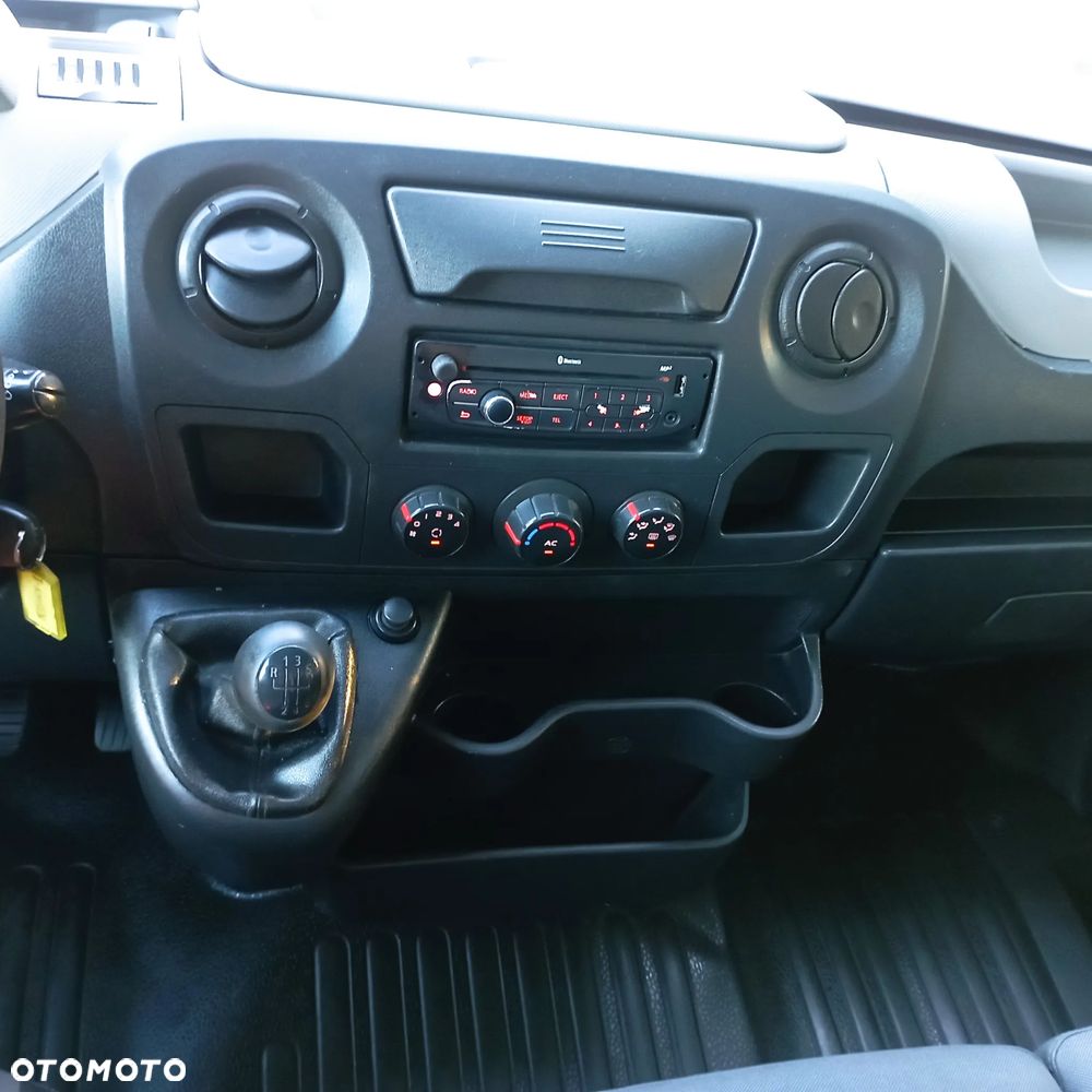 Renault Master - 10