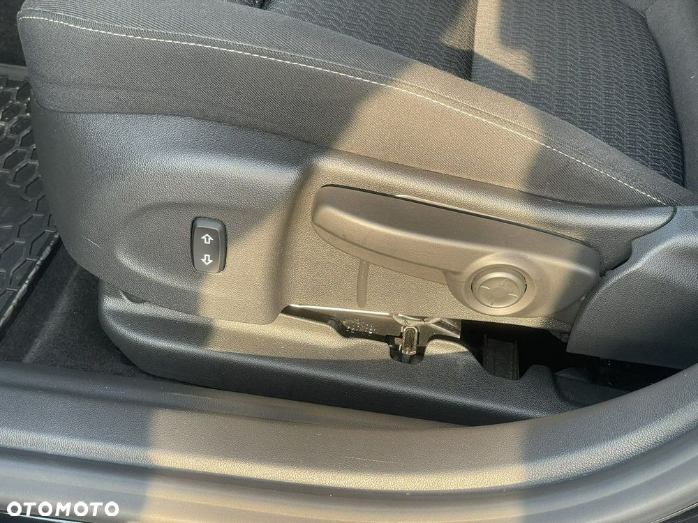 Opel Insignia 2.0 CDTI Business Elegance S&S - 12