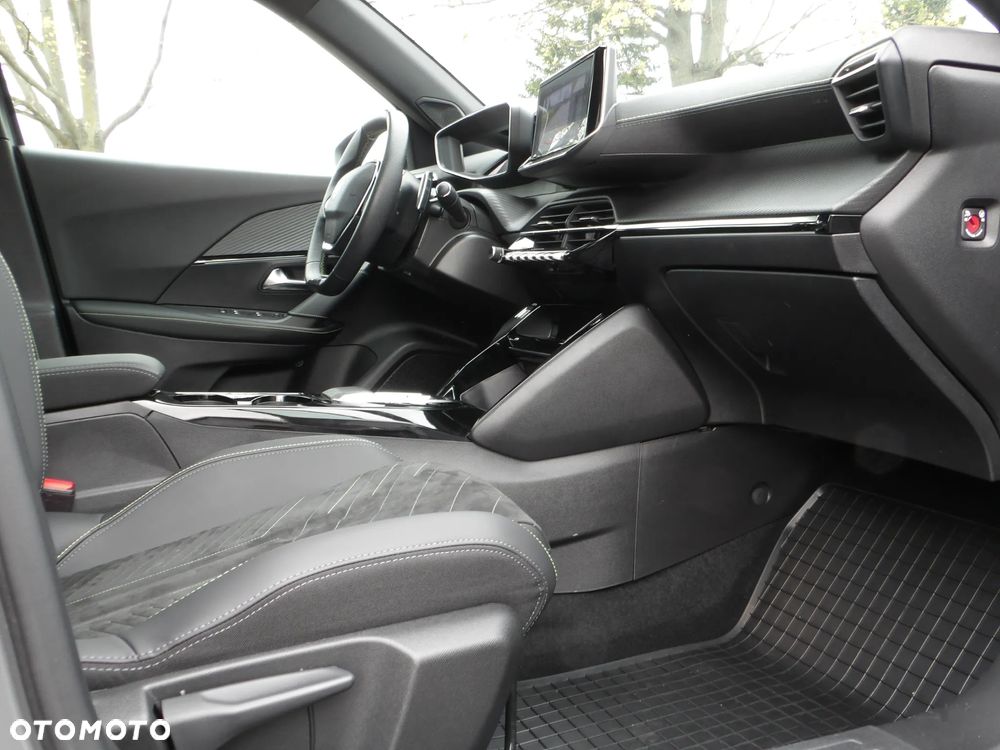 Peugeot 2008 1.2 PureTech GT S&S EAT8 - 12