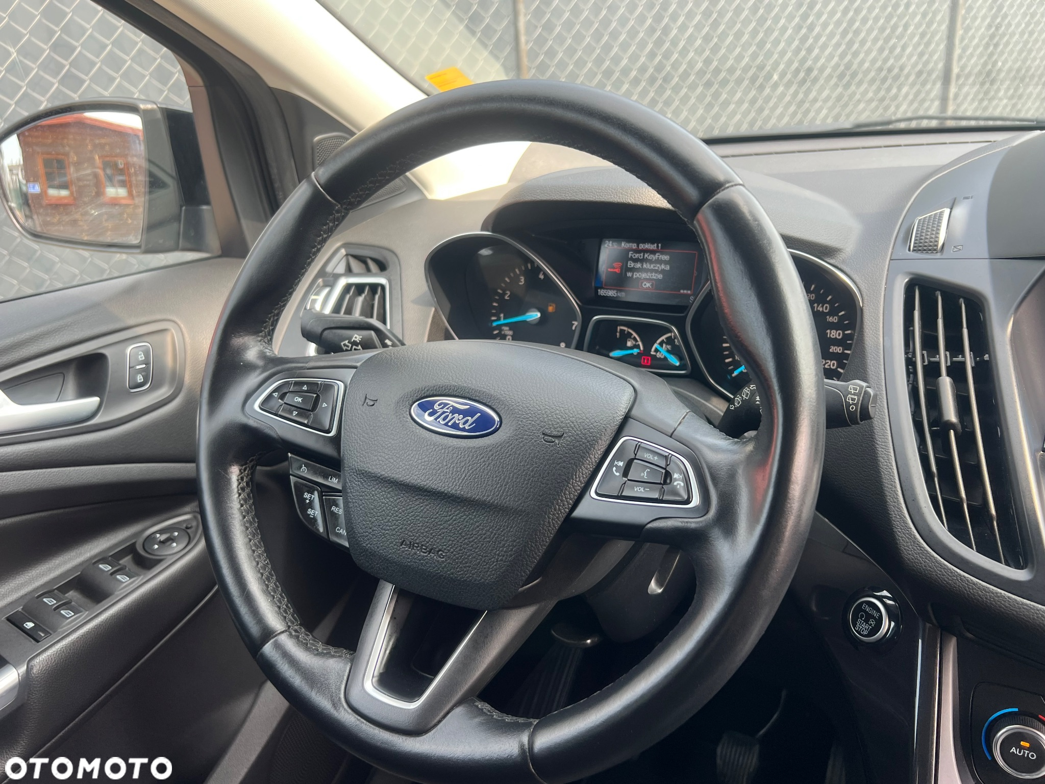 Ford Kuga 1.5 EcoBoost FWD Titanium - 28