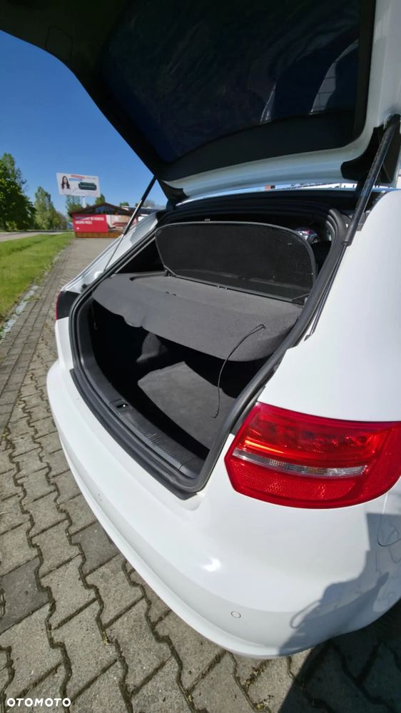 Audi A3 ver-1-8-tfsi-sportback-s-line-sportpaket-plus - 9