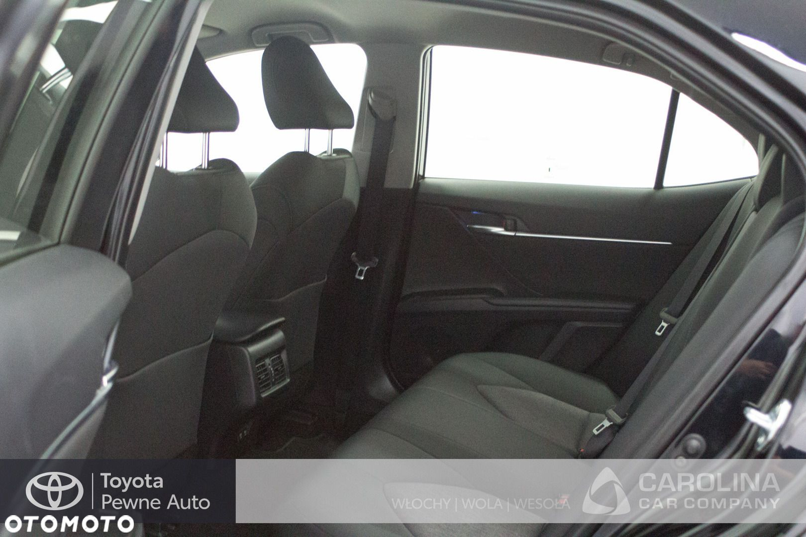 Toyota Camry - 12
