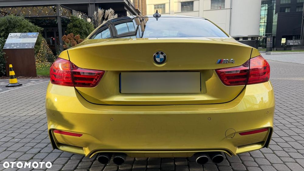 BMW M4 - 8