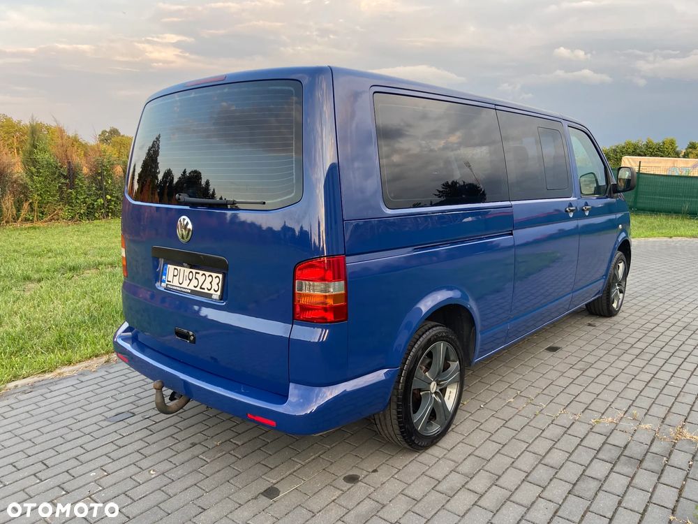 Volkswagen Caravelle - 5