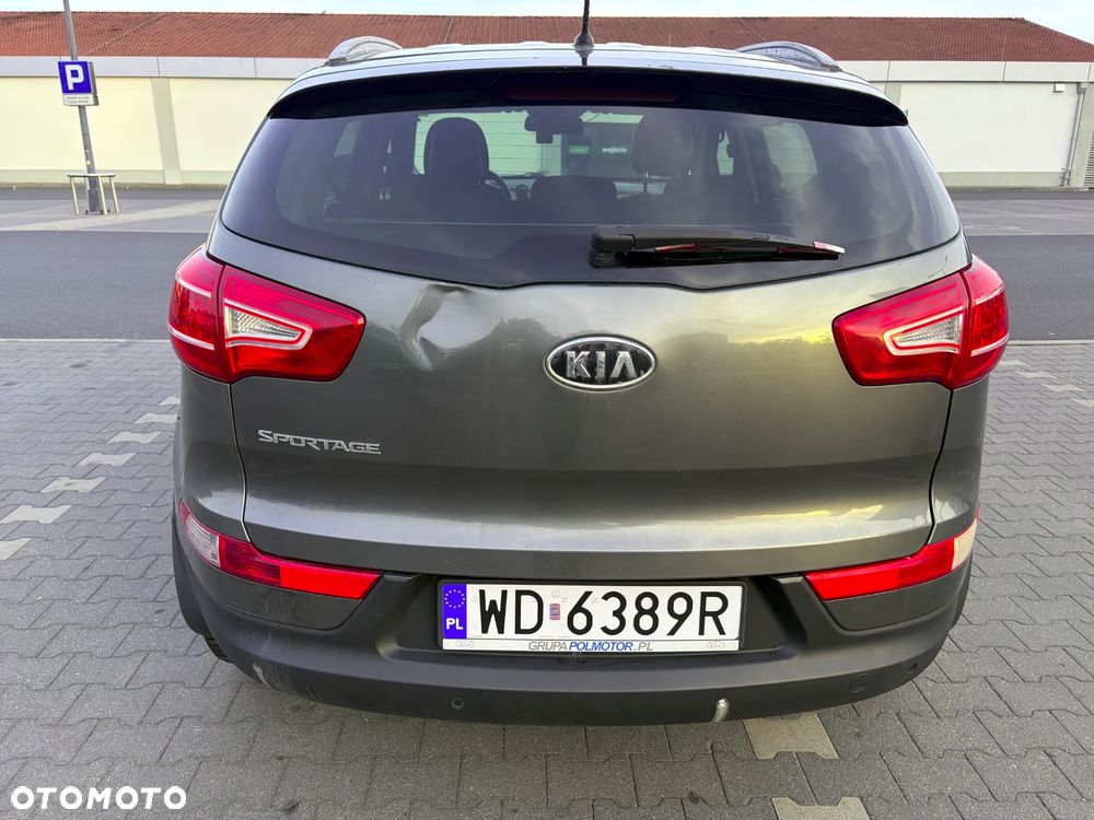 Kia Sportage 2.0 L 2WD - 6