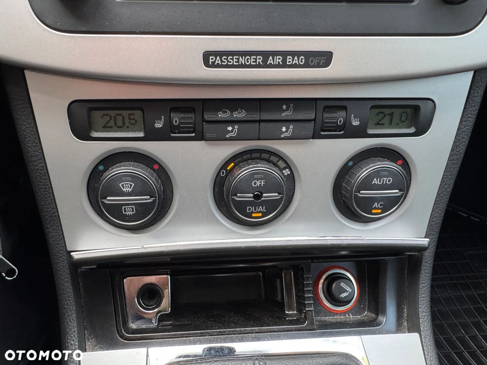 Volkswagen Passat 1.4 TSI Comfortline BlueMotion Technology - 32