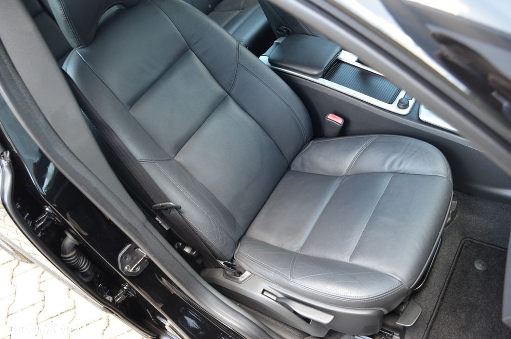 Volvo V50 D2 Summum Start-Stop - 25