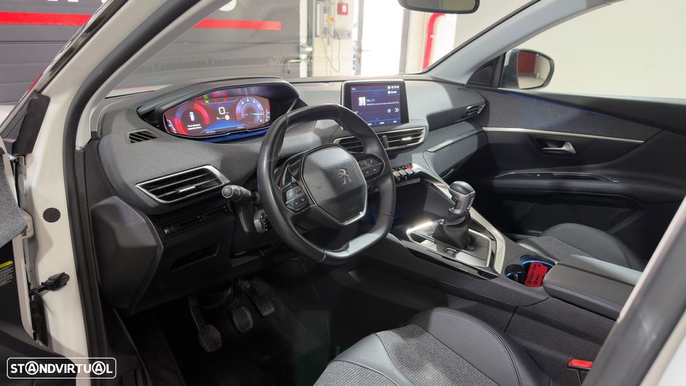 Peugeot 3008 1.2 PureTech Allure J18 - 12