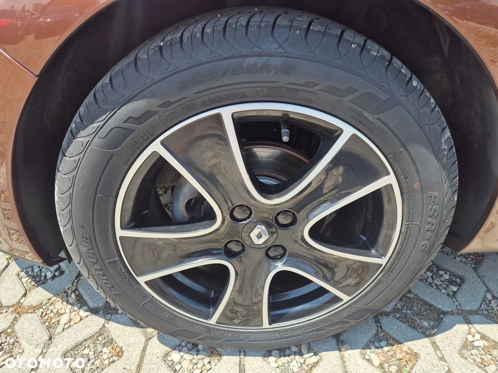 Renault Clio 1.2 16V 75 Authentique - 4