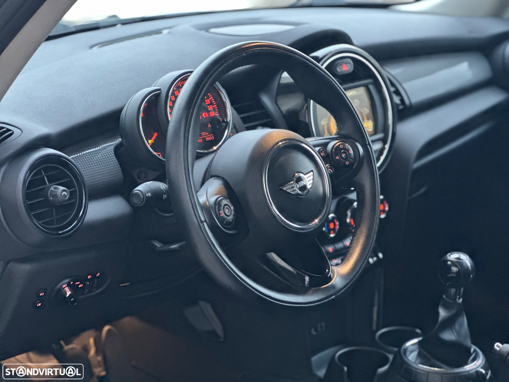 MINI 3 Portas One D - 30