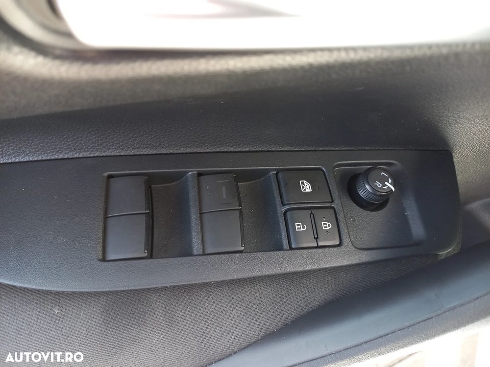 Toyota Corolla 1.8 HSD Eco - 23