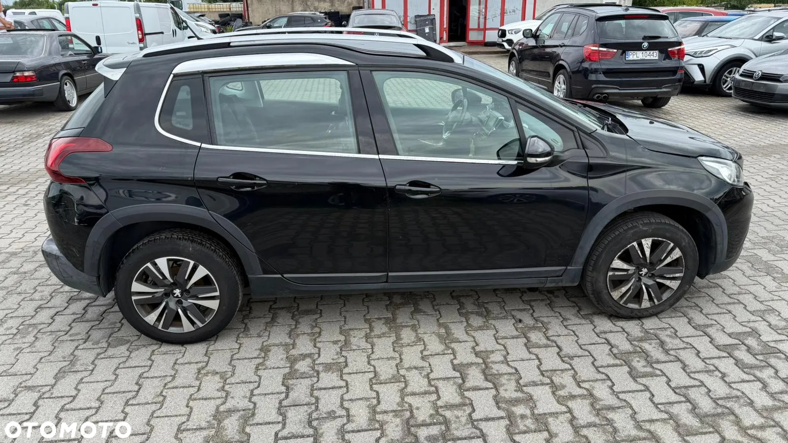 Peugeot 2008 1.6 BlueHDi Allure - 4