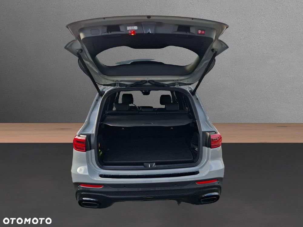 Mercedes-Benz GLB 200 AMG Line 7G-DCT - 19