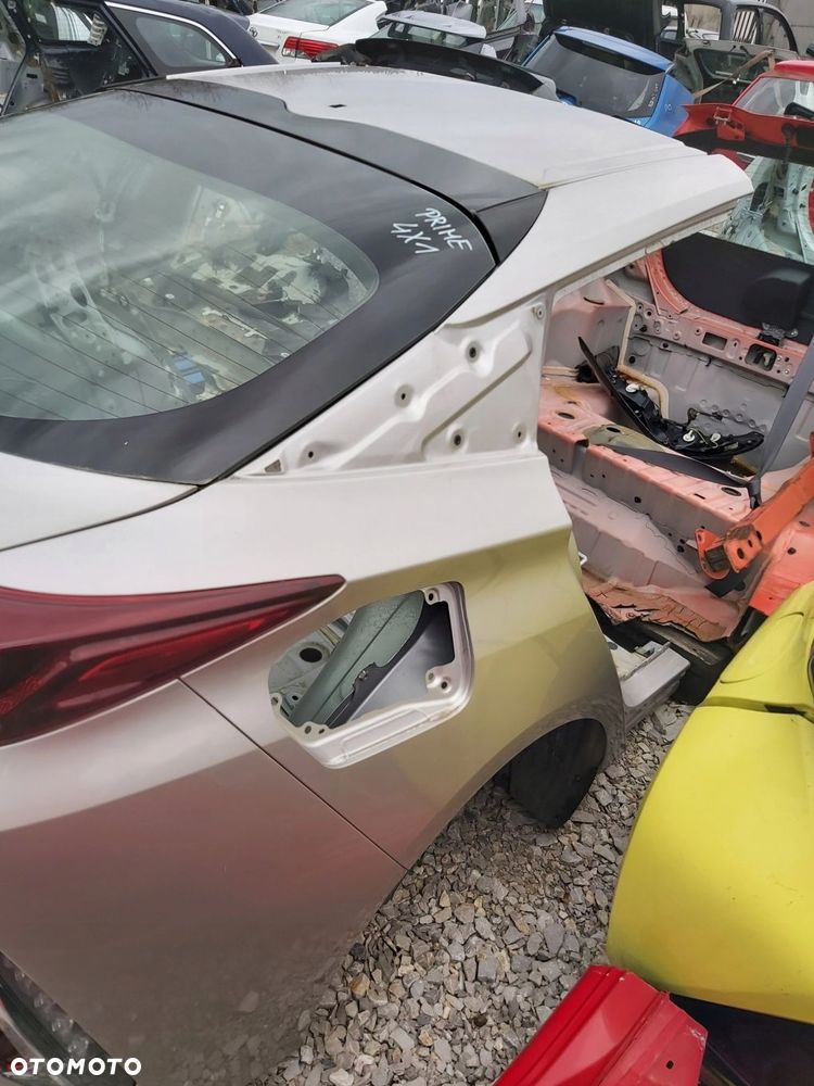 Prius IV PRIME błotnik prawy tył PLUG IN ćwiartka prawa tył - 2