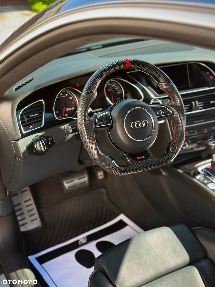 Audi RS5 Coupé Standard - 14