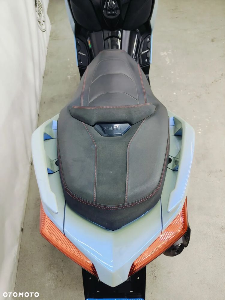 Yamaha X-max - 10