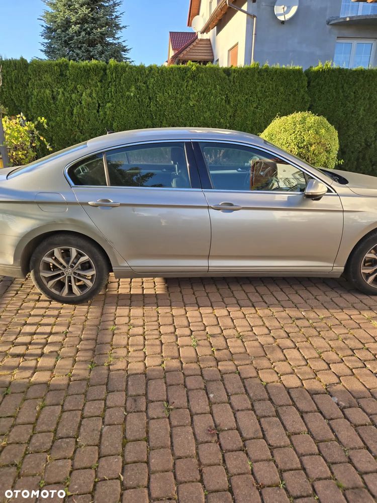 Volkswagen Passat 1.8 TSI BMT Comfortline DSG - 4