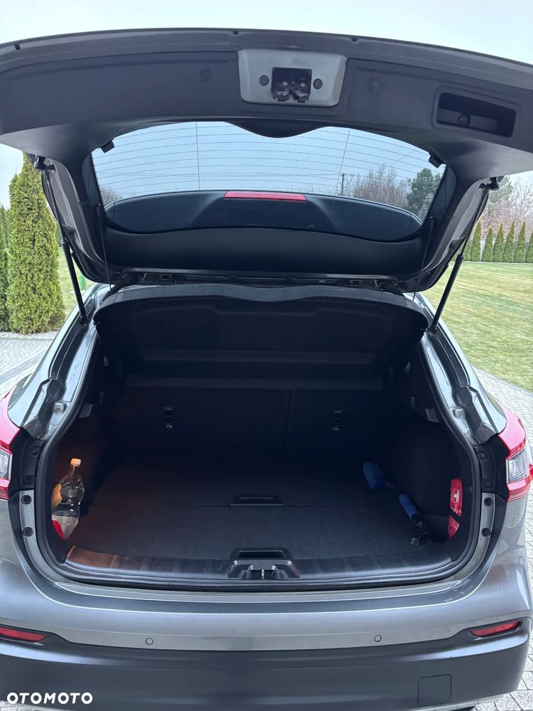 Nissan Qashqai 1.7 dCi 4x4 N-Connecta Xtronic - 8