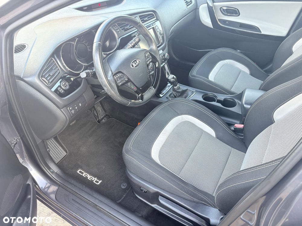 Kia Ceed 1.6 GDI XL - 8
