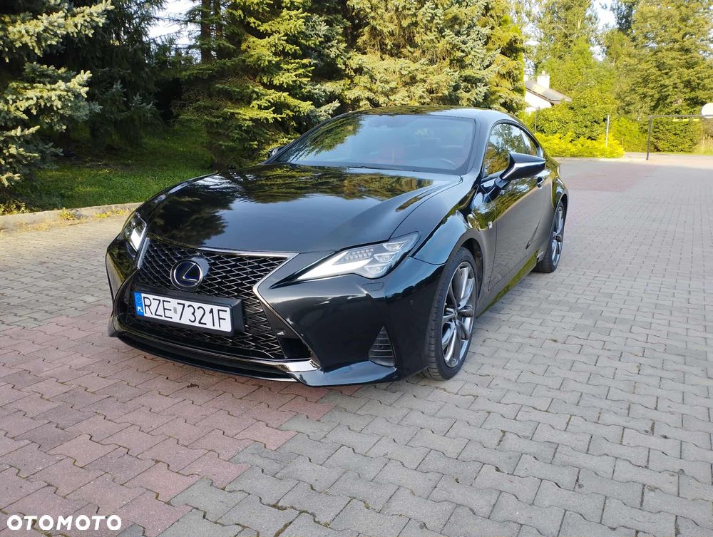 Lexus RC 300h F Sport - 22