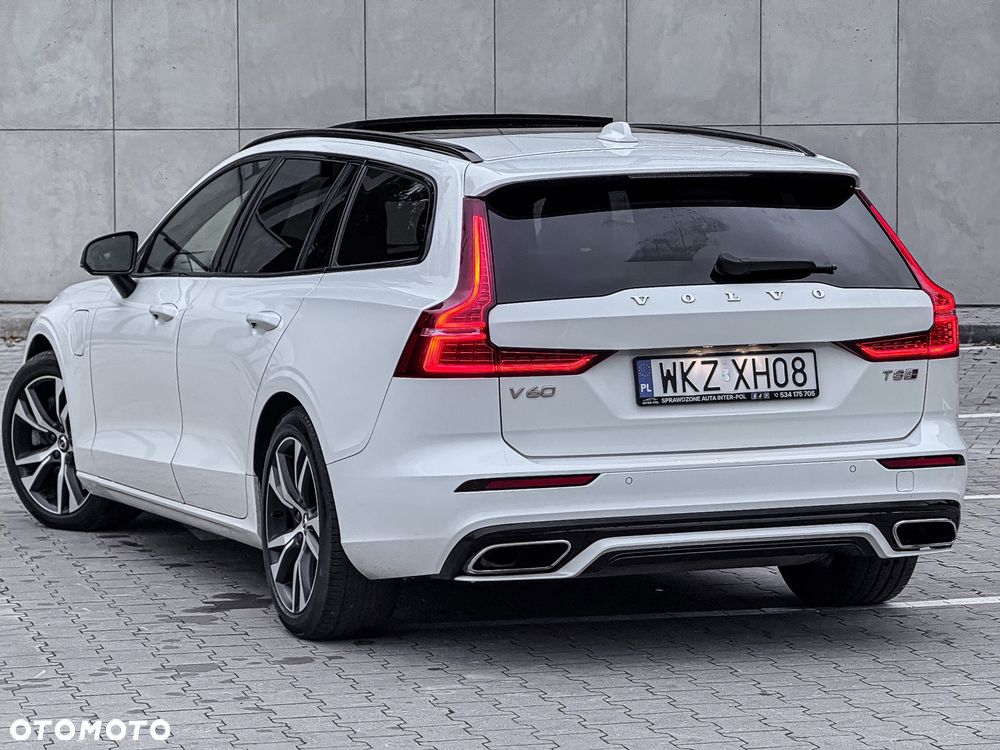 Volvo V60 T8 AWD Recharge Geartronic RDesign - 12