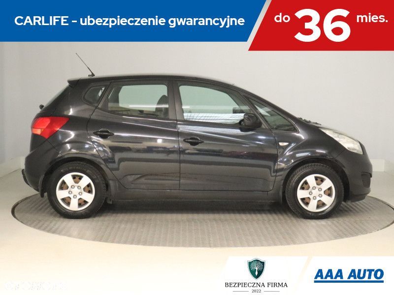 Kia Venga - 8
