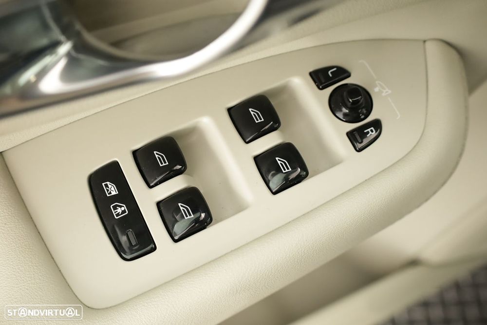 Volvo XC 90 2.0 T8 PHEV Plus Bright AWD - 22