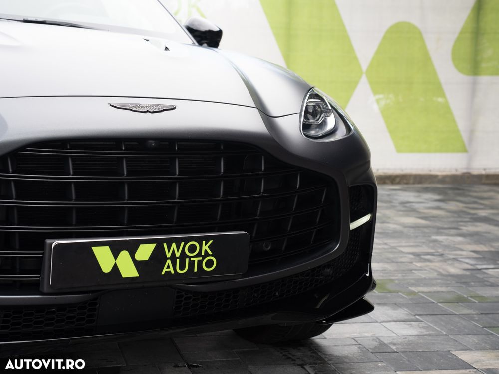 Aston Martin DBX - 4