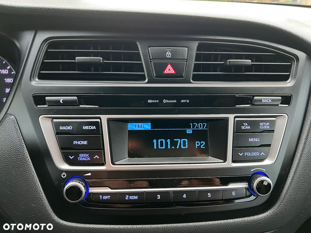 Hyundai i20 - 16