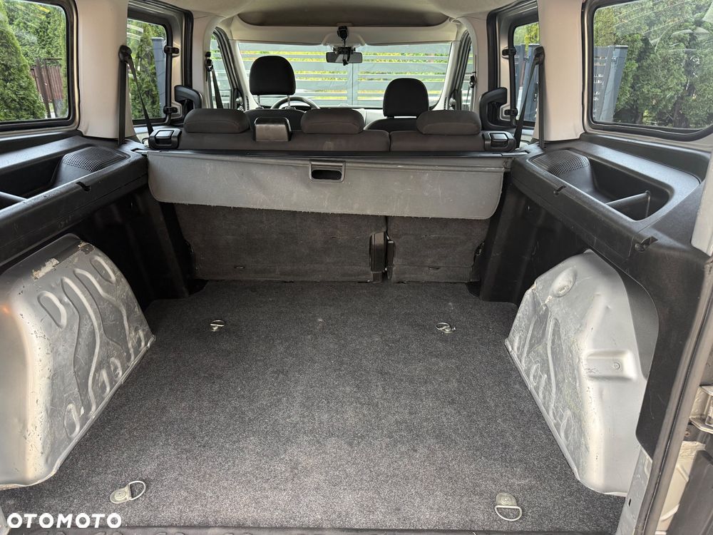Opel Combo - 17