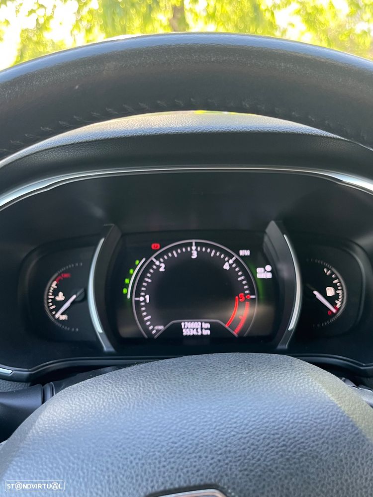 Renault Mégane Sport Tourer - 5