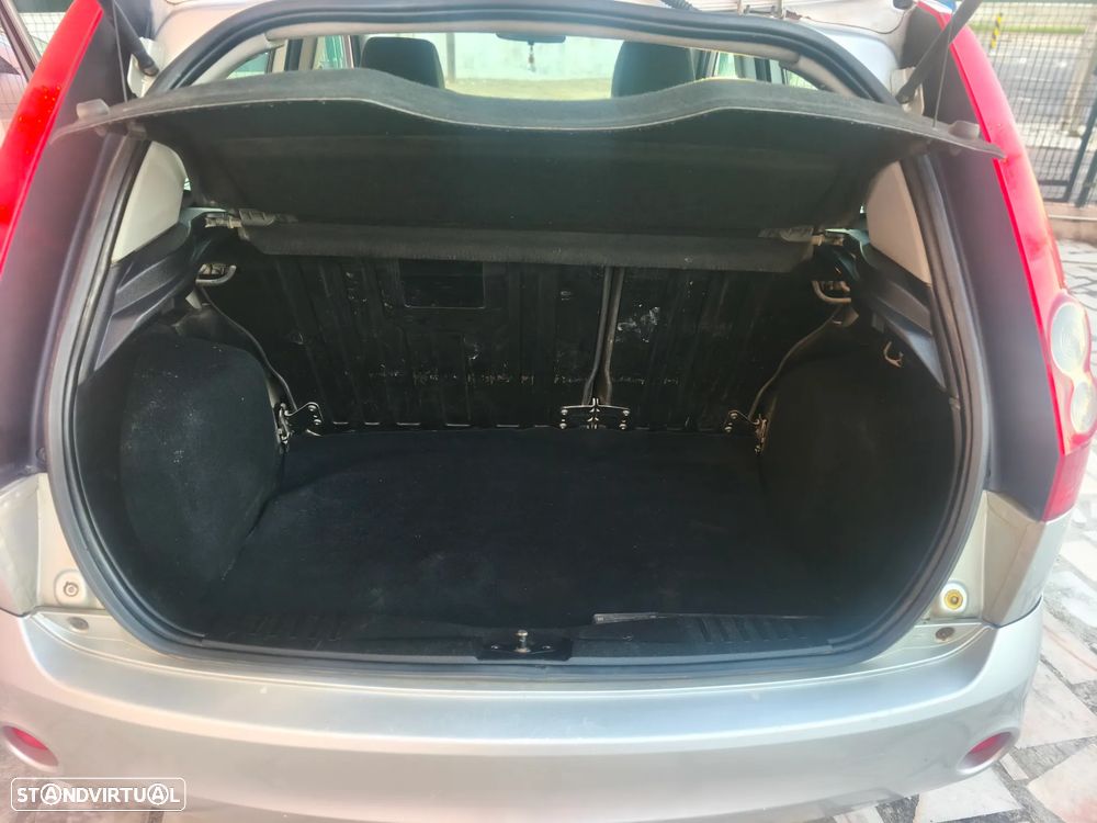 Ford Fiesta 1.4 TDCi First Edition - 12