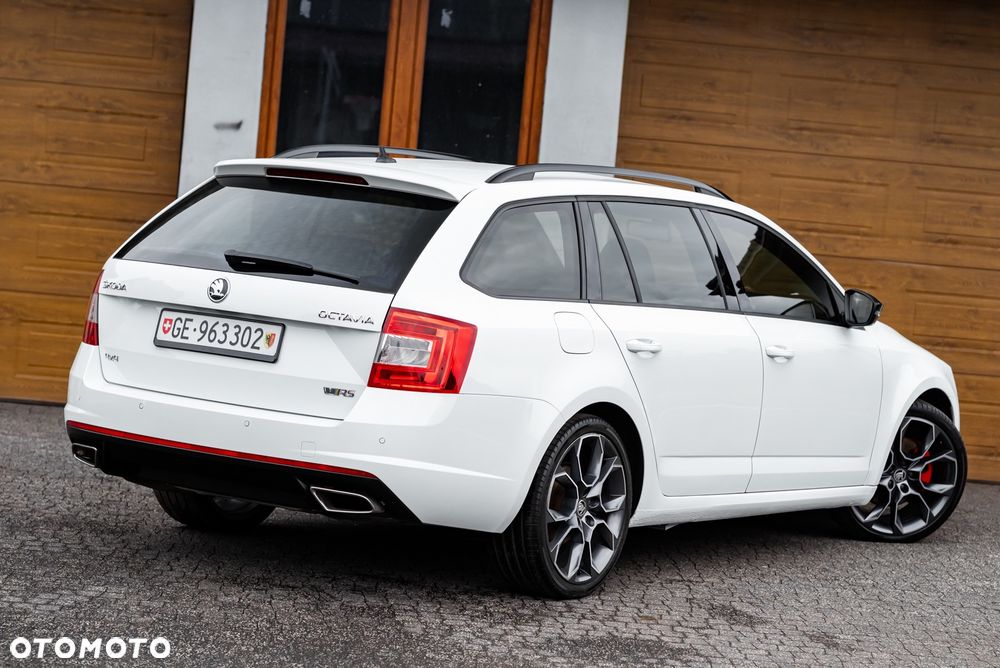 Skoda Octavia 2.0 TDI 4x4 DSG RS - 9