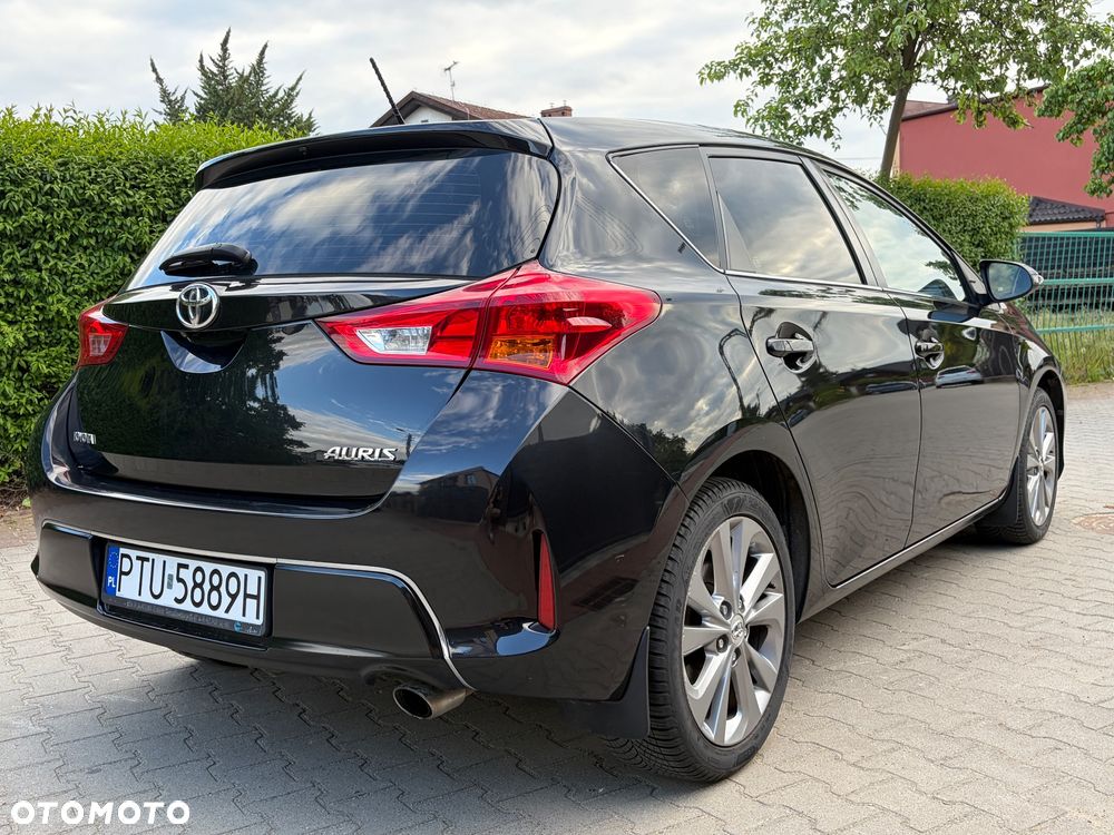 Toyota Auris 1.6 Premium - 6