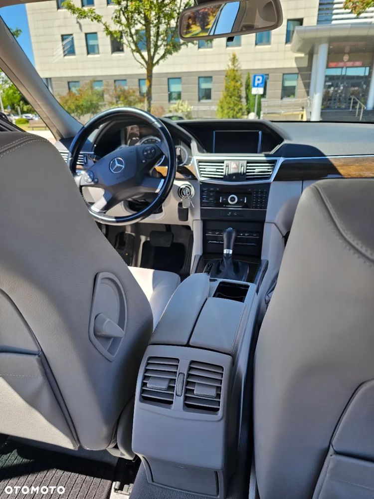 Mercedes-Benz Klasa E 220 CDI BlueEff Elegance - 17