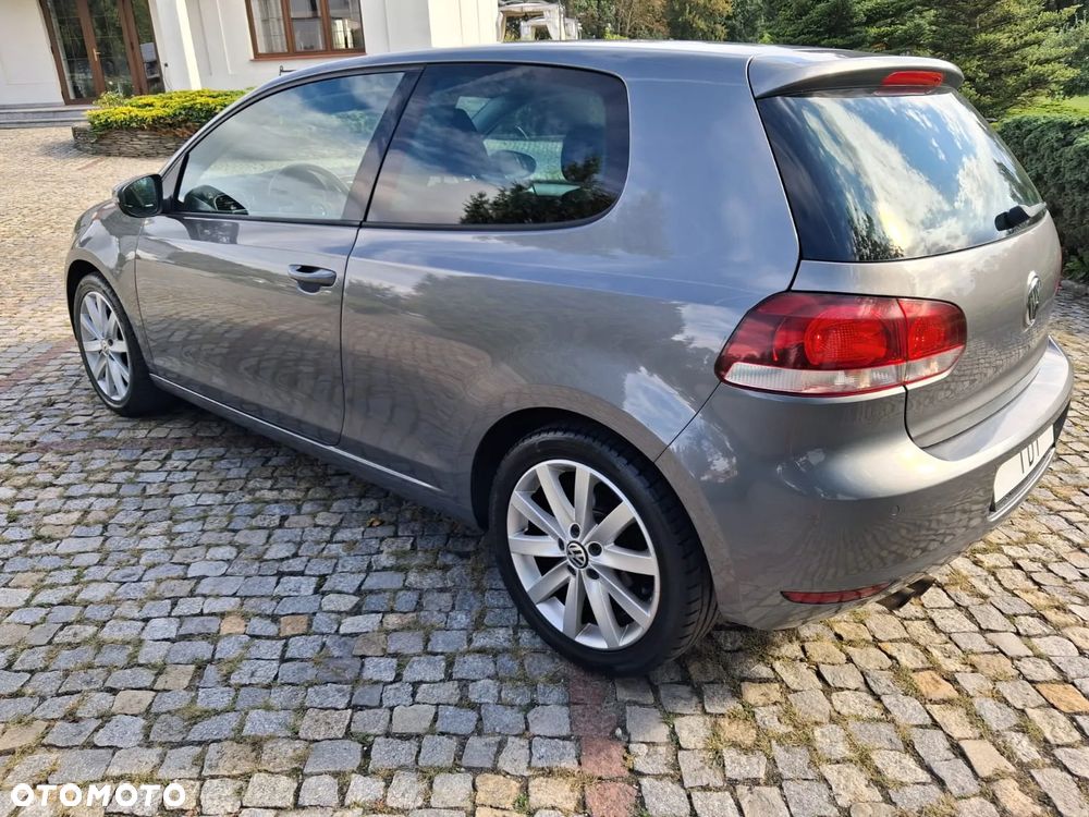 Volkswagen Golf 2.0 TDI DPF Highline - 2