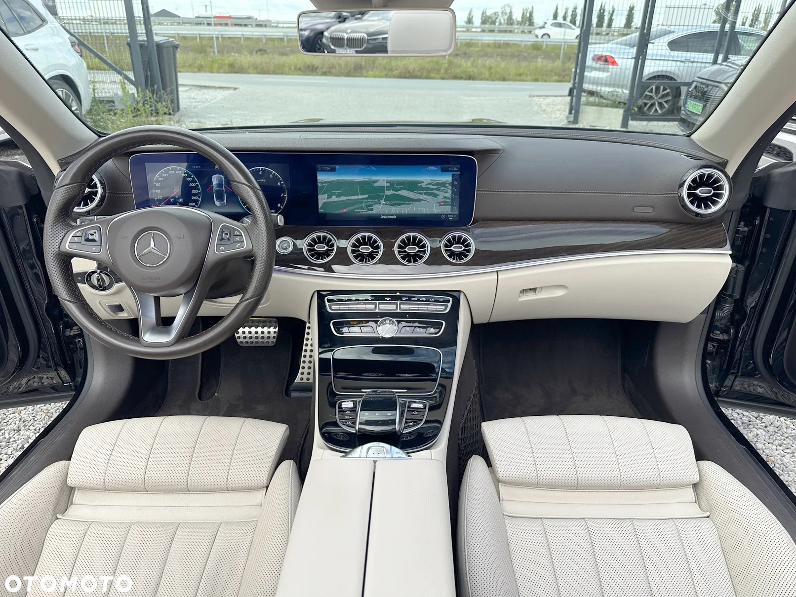 Mercedes-Benz Klasa E 300 Kabriolet 9G-TRONIC - 6