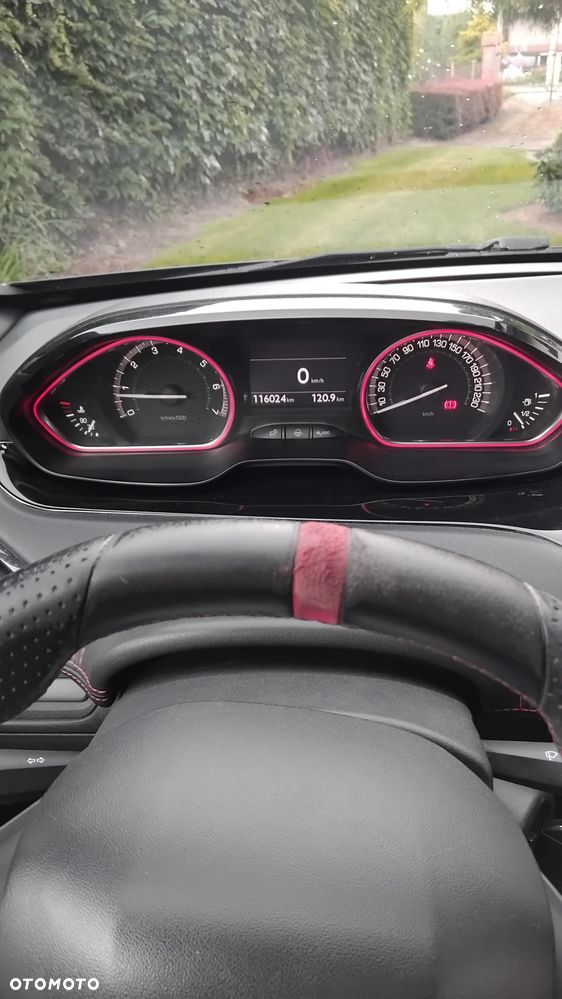 Peugeot 208 GTI 200 THP - 15