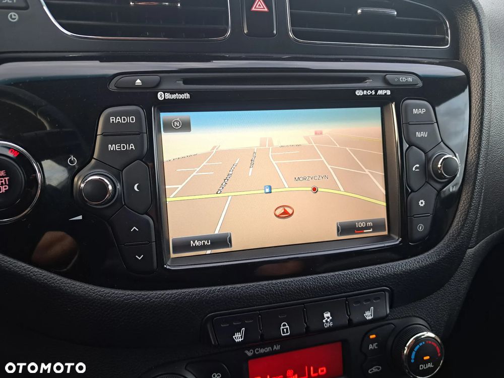 Kia Ceed - 16