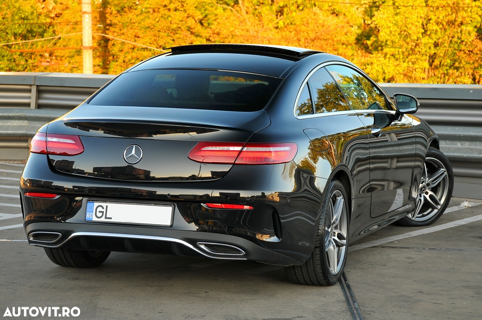 Mercedes-Benz E 350 d 4Matic Coupe 9G-TRONIC AMG Line - 13