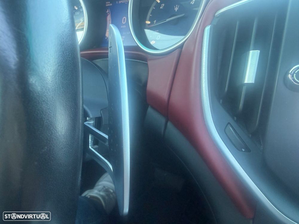 Maserati Ghibli 3.0 V6 - 18
