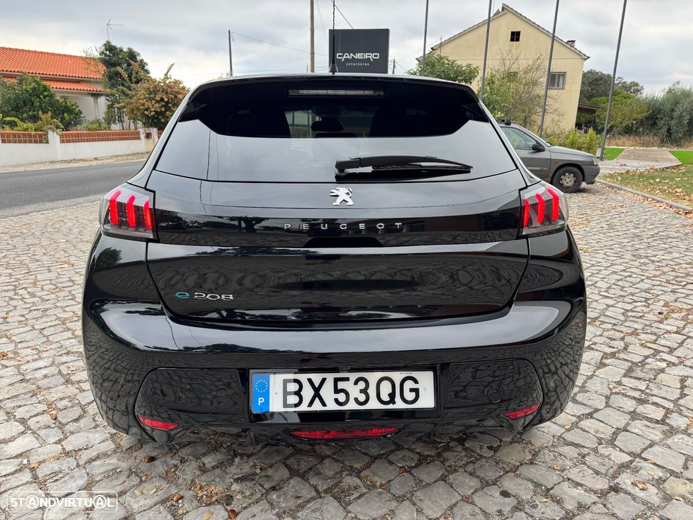 Peugeot e-208 50 kWh Allure - 5