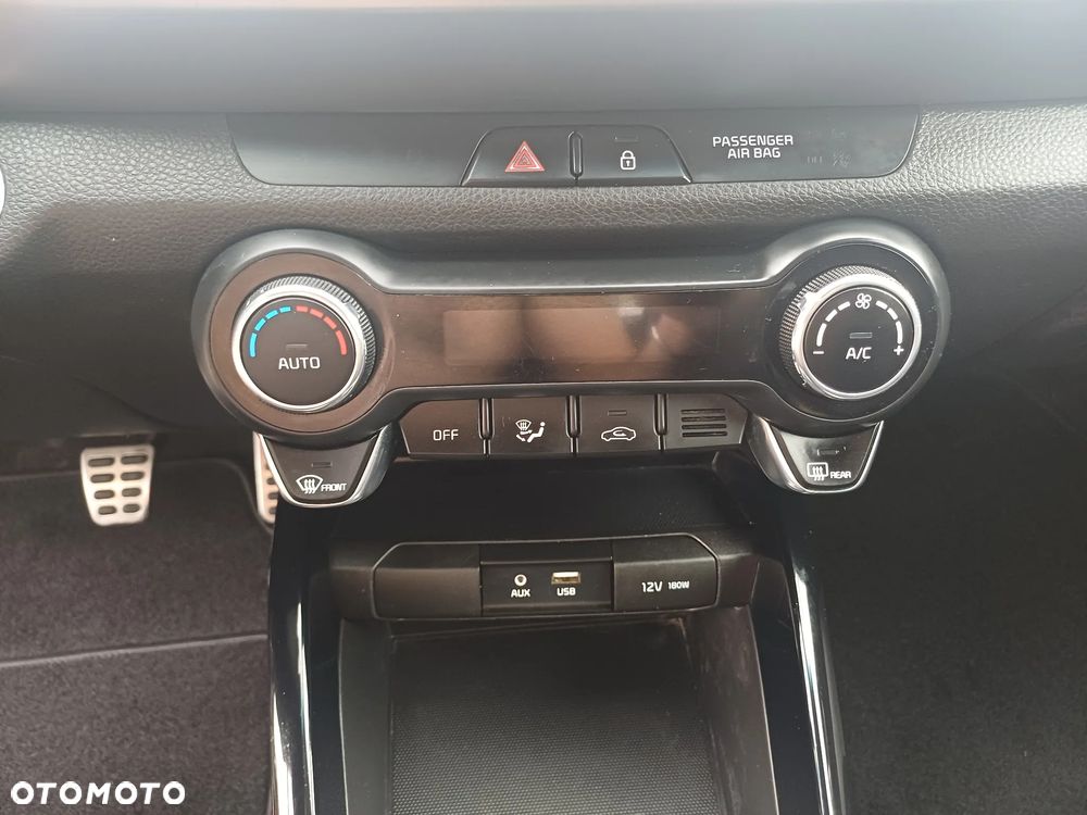Kia Stonic 1.6 CRDi SCR XL - 22