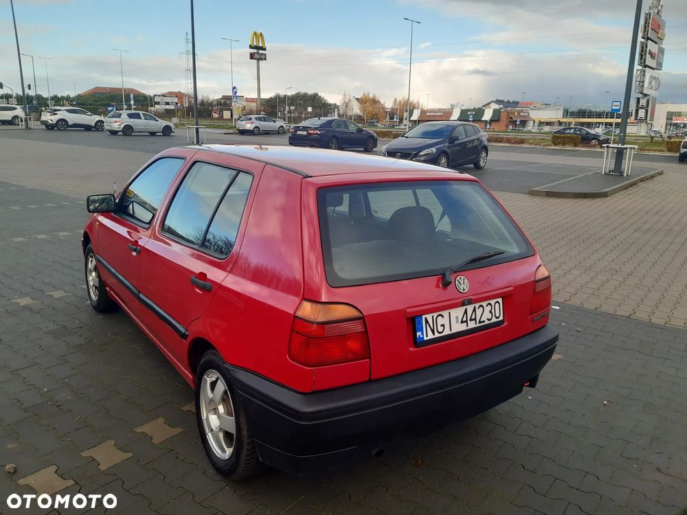 Volkswagen Golf 1.8 CL - 2