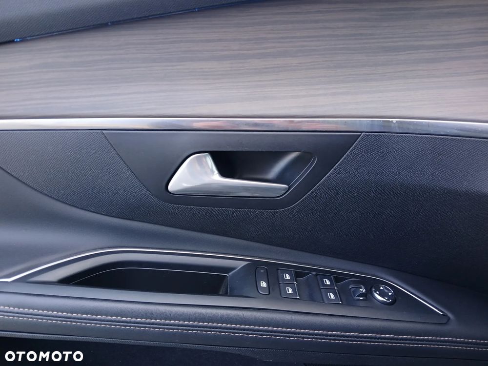 Peugeot 5008 1.6 PureTech GT S&S EAT8 - 21