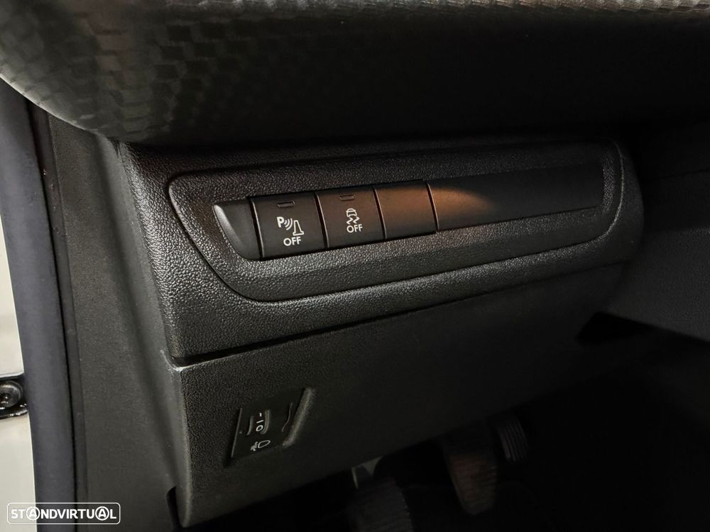 Peugeot 208 1.6 BlueHDi Style - 18