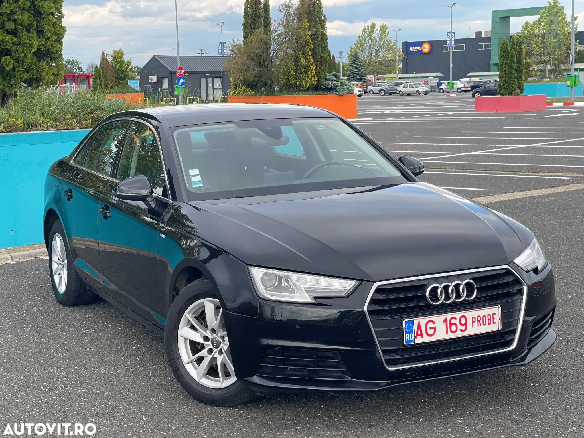 Audi A4 2.0 TDI ultra S tronic Sport - 4