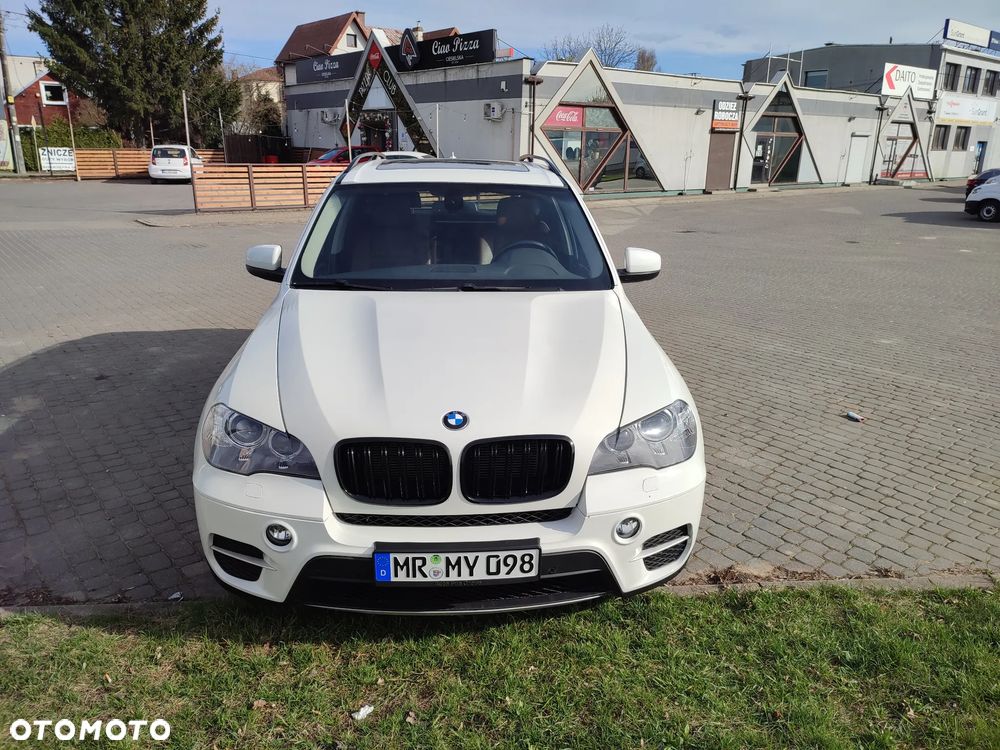 BMW X5 xDrive35i Edition Exclusive - 6