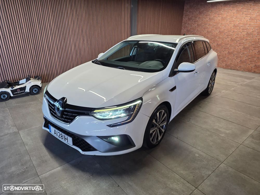 Renault Mégane Sport Tourer 1.5 Blue dCi R.S. Line — fotografia 6
