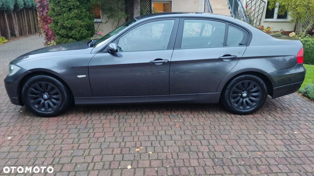 BMW Seria 3 318i - 12